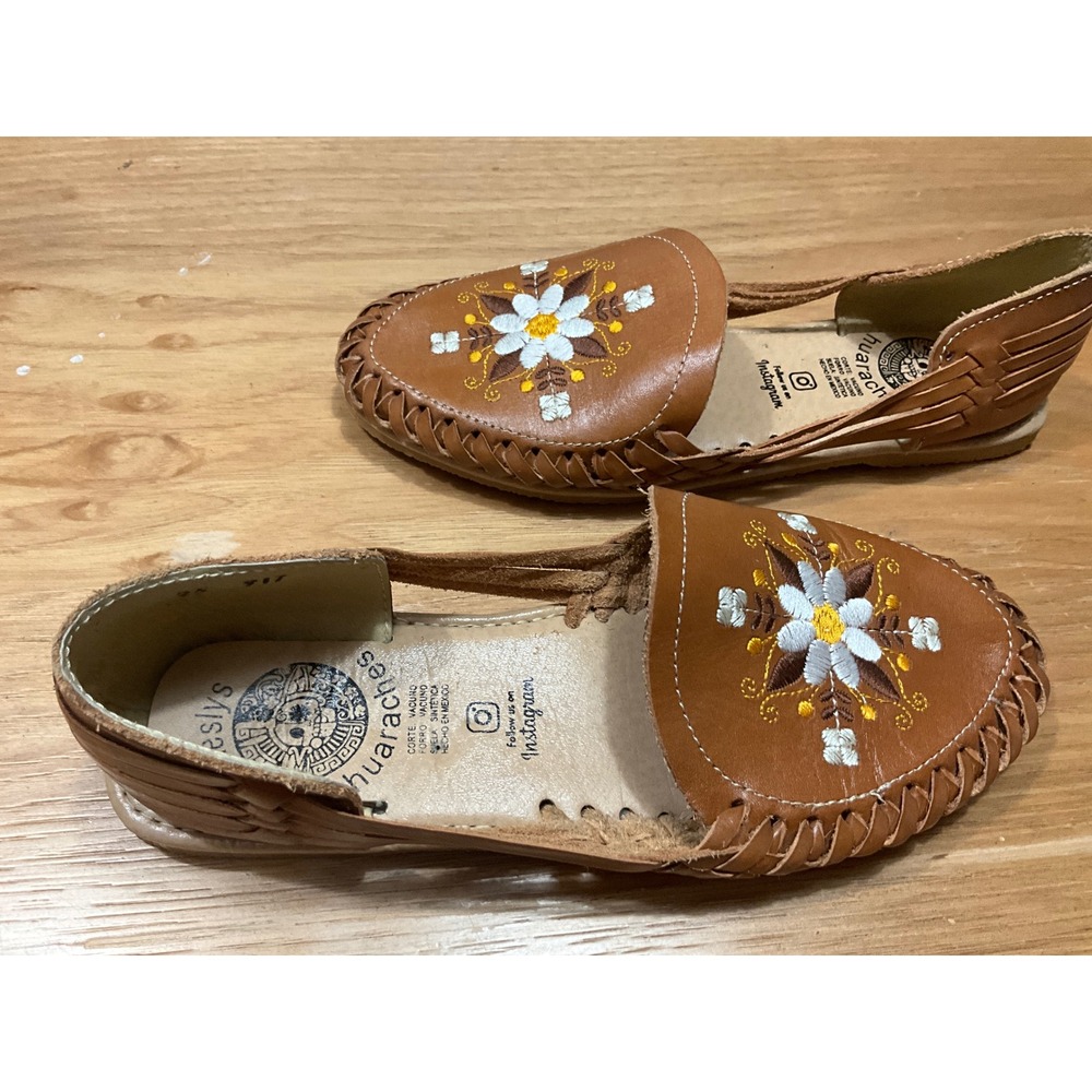 Leslys Huaraches Mexican Leather Floral Embroidered Sandals Tan Flats 25 size 8